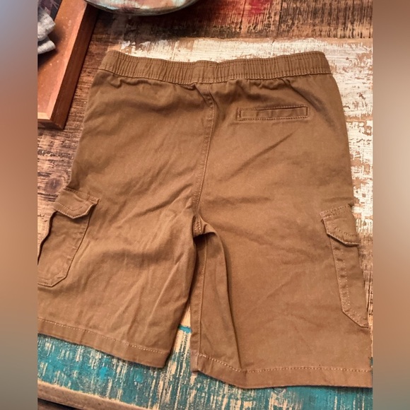 Boys Street Rules Cargo shorts size 10, like new! - Picture 2 of 3